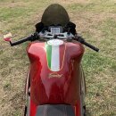Ducati Panigale V4 S Tankdeckelabdeckung Freccia Carbon