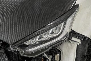 Toyota Yaris GR Scheinwerferblenden Böser Blick Carbon